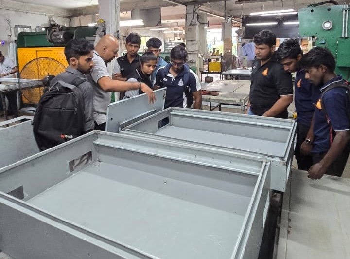 Hosting the Next Generation of Tech Leaders: UOC Field Visit